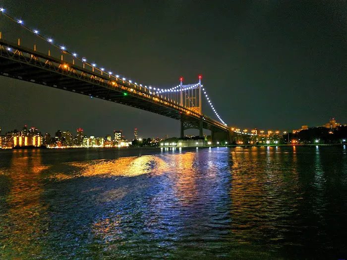 Carl Schurz Park Picture 5