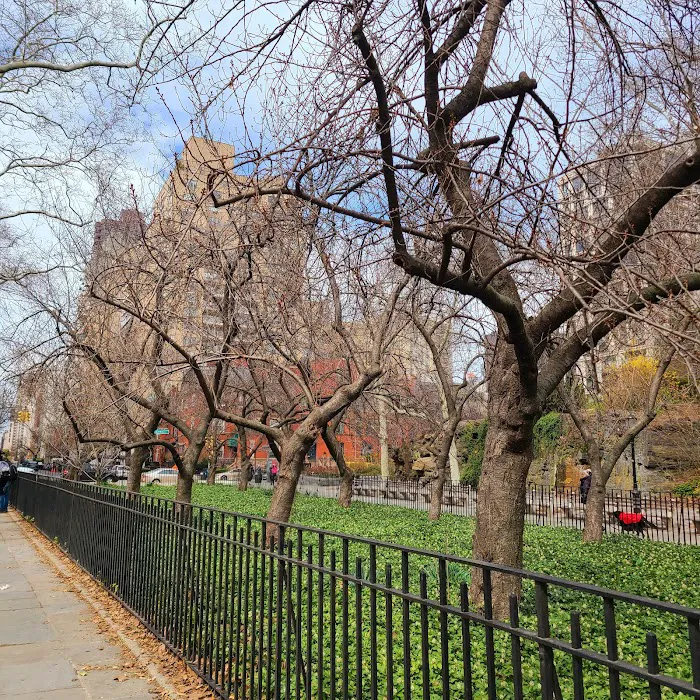 Carl Schurz Park Picture 10