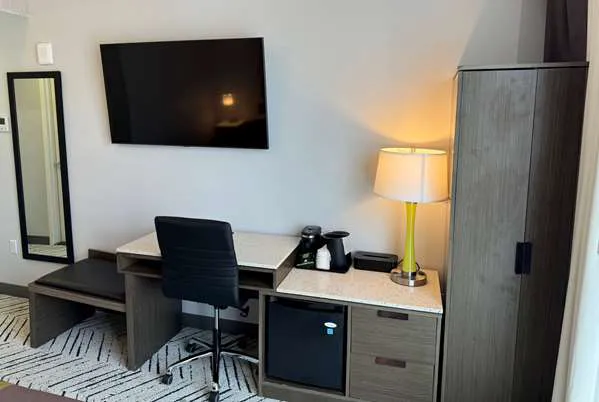 Super 8 by Wyndham Bronx Near Stadium Picture 2