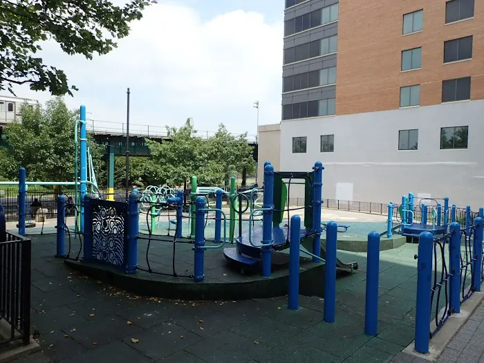 River Avenue Parks Picture 1