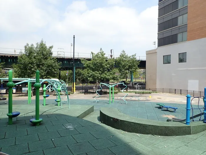 River Avenue Parks Picture 4