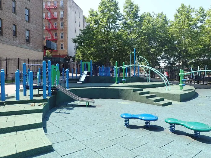 River Avenue Parks Picture 3