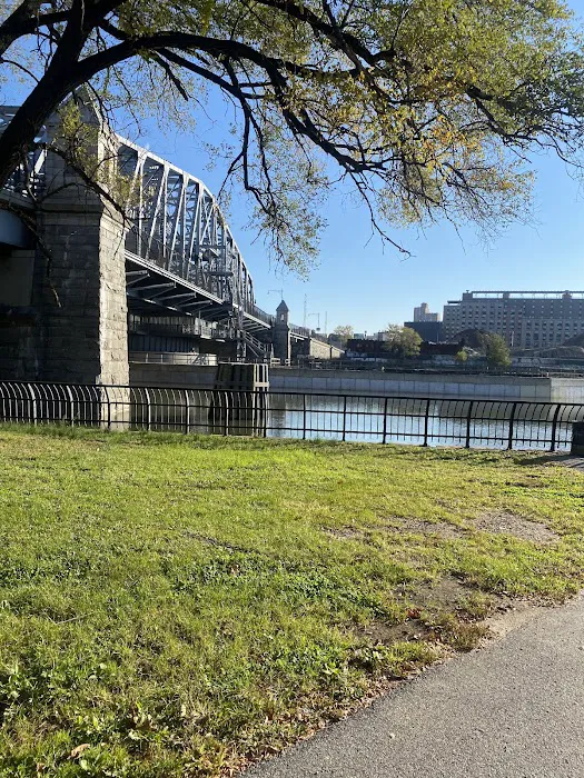 Harlem River Park Bikeway Picture 3