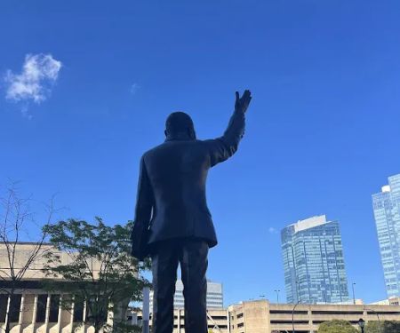 MLK Statue