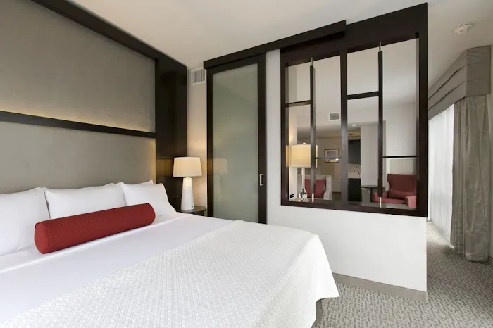 Cambria Hotel White Plains - Downtown Picture 4