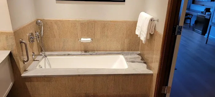 The Opus Westchester, Autograph Collection Picture 10