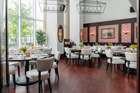 The Opus Westchester, Autograph Collection Picture 8