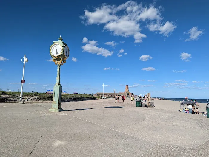 Jacob Riis Park (Gateway National Recreation Area) Picture 7
