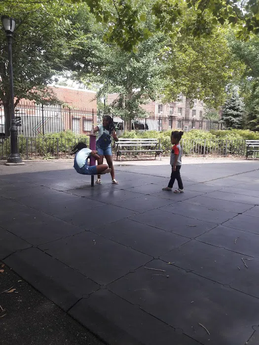 Curtis Playground Picture 8