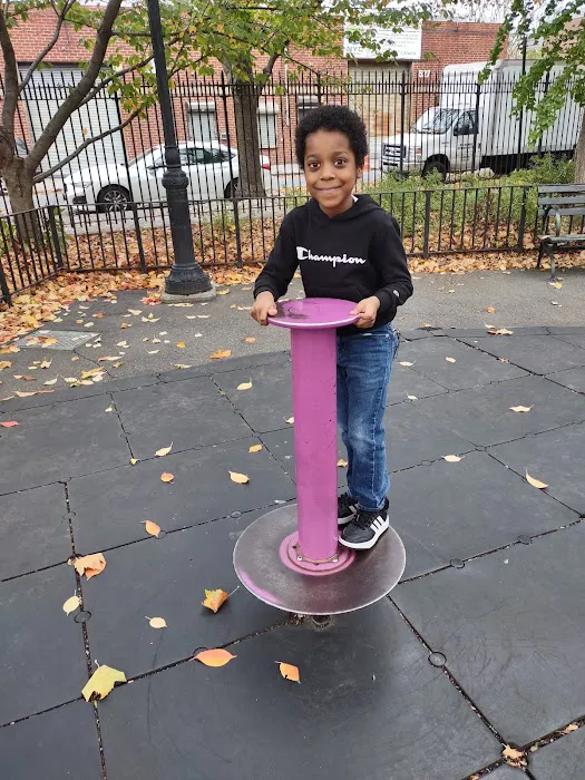 Curtis Playground Picture 9