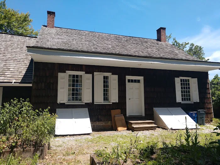 Fidler-Wyckoff House Park Picture 2