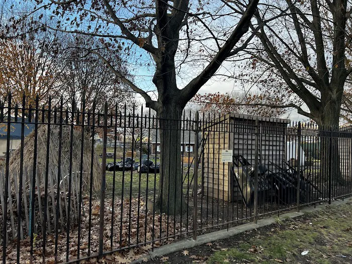 Fidler-Wyckoff House Park Picture 10