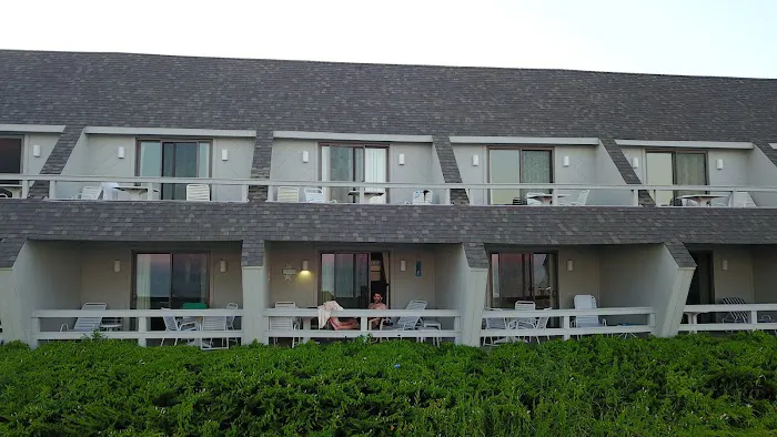 Beachcomber Resort Picture 1
