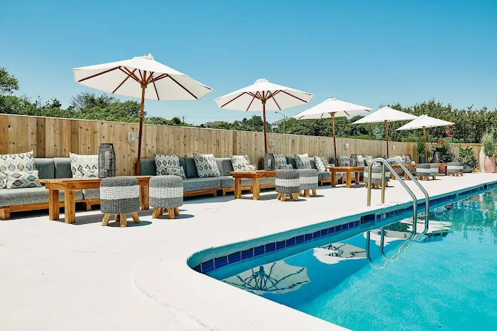 Hero Beach Club Picture 1