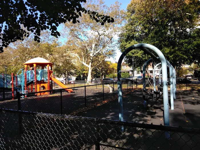 Cooper Park Picture 4