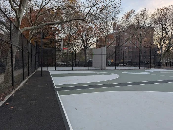 Frost Playground Picture 2