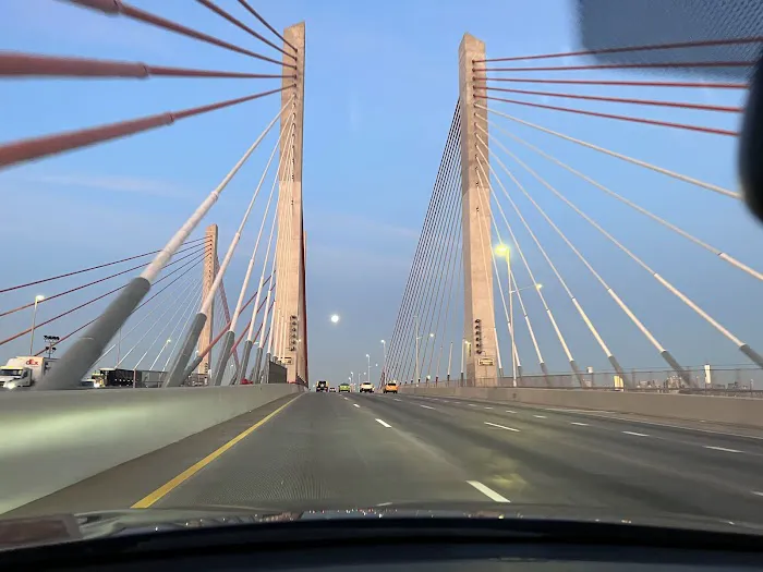 Kosciusko Bridge Walkway & Bike Path Picture 10