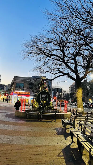 Sohncke Square Picture 7