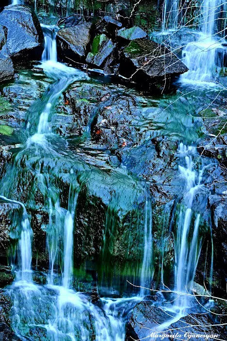 Green Brook Waterfall格林`布魯克瀑布 Picture 1