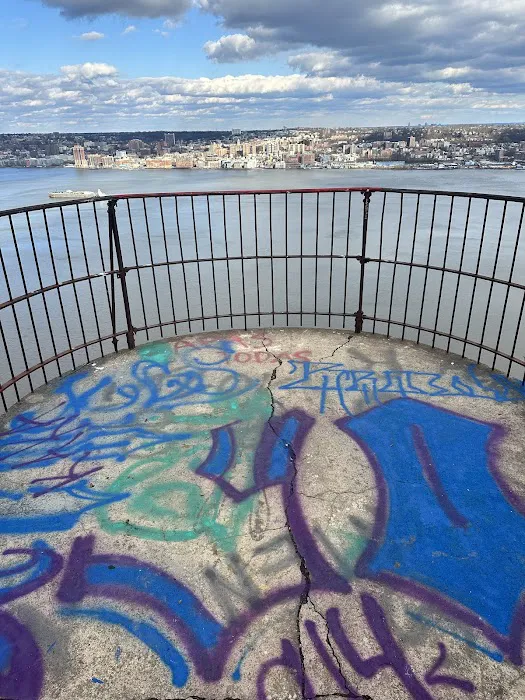 Palisades overlook Picture 3