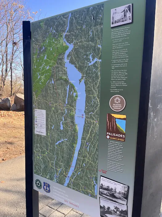 Palisades overlook Picture 7