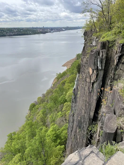 Palisades overlook Picture 6