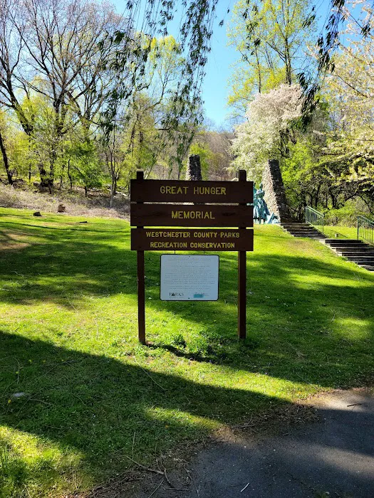 Great Hunger Memorial Picture 6