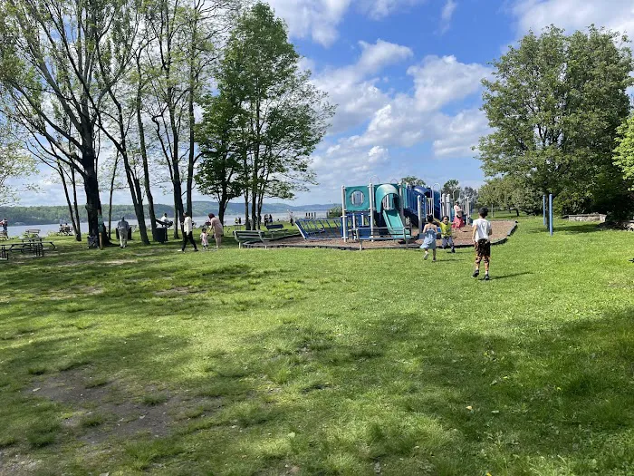 MacEachron Waterfront Park Picture 10