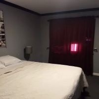 Central Motel Court Yard ico