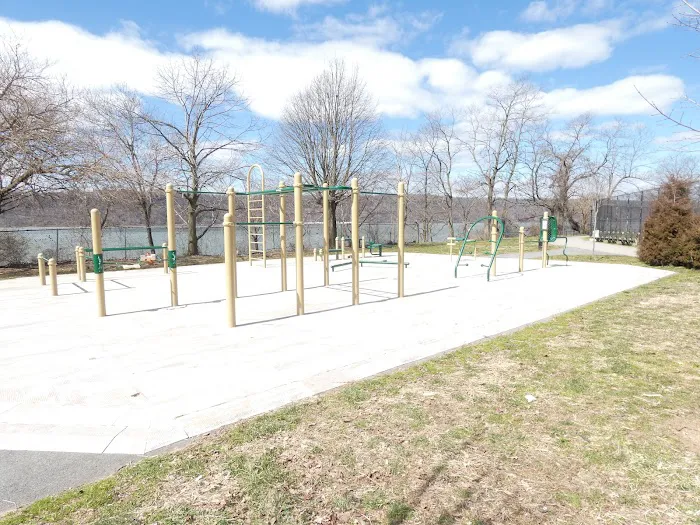 Outdoor Fitness Equipment Picture 9