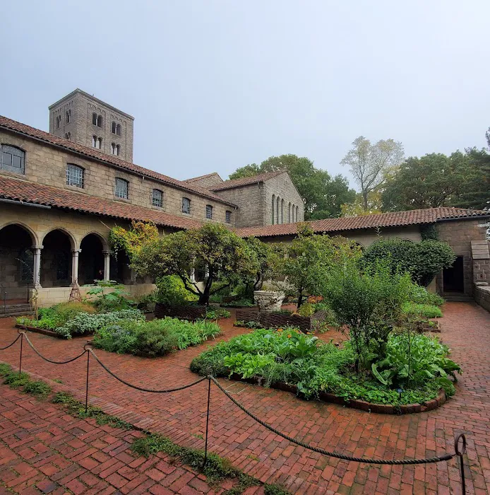 Fort Tryon Park Picture 2