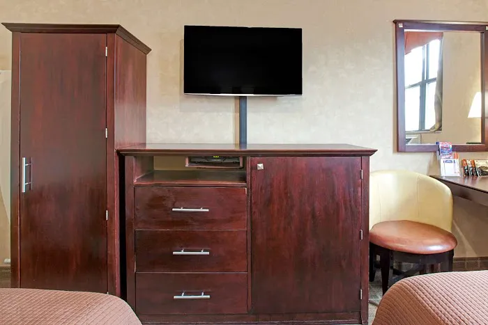 Howard Johnson Inn Yankee Stadium Picture 4