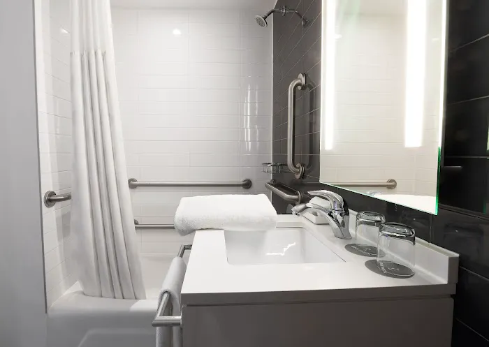 Edge Hotel Picture 8