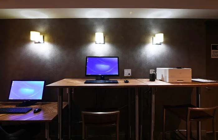 Edge Hotel Picture 7