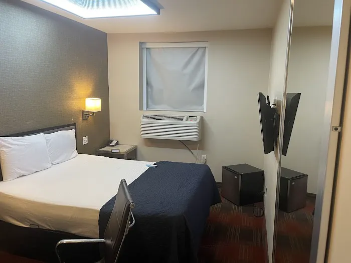 Maya inn Picture 6