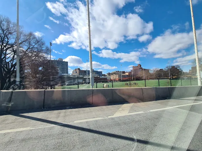Harlem River Park Picture 4