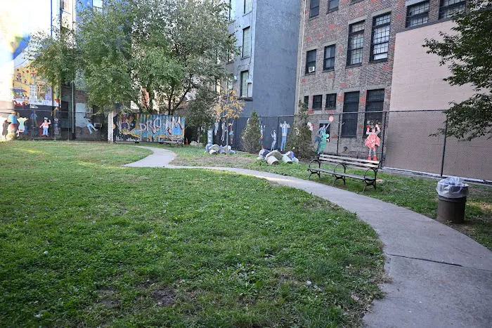 Detective Omar Edwards Park Picture 6