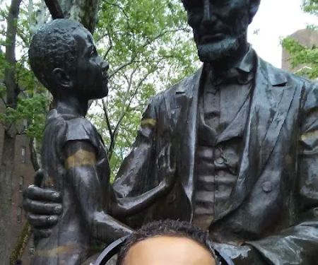 Lincoln with Child Statue