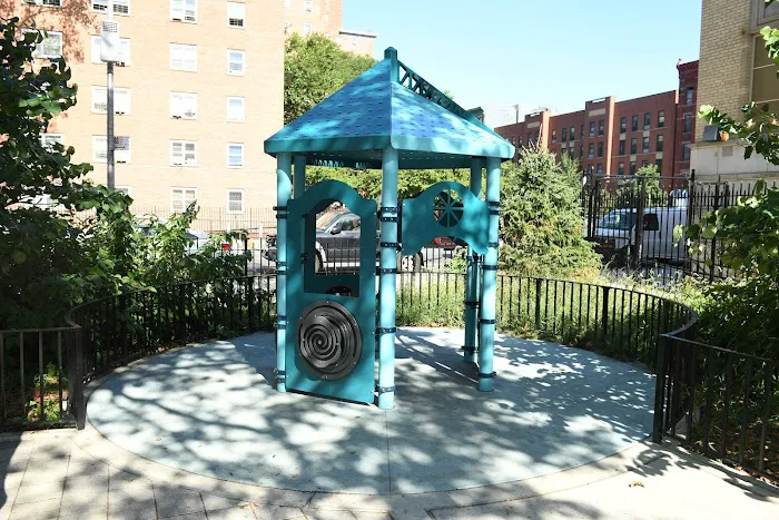 James Weldon Johnson Playground Picture 7