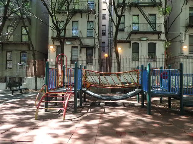 Sunshine Playground Picture 6