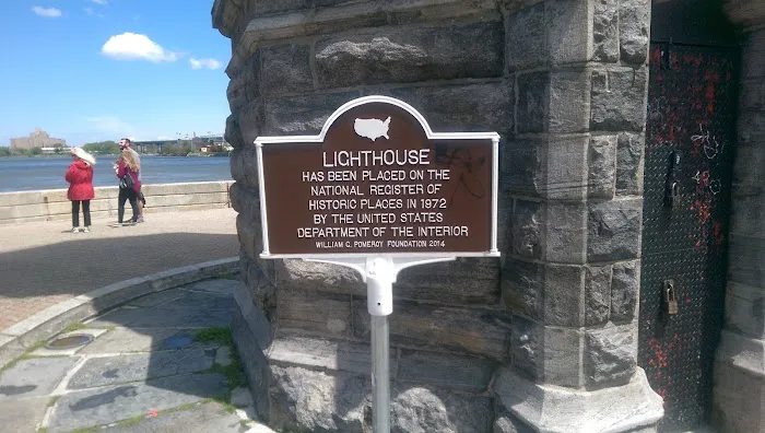 Lighthouse Park Picture 9