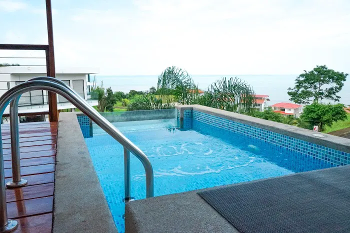 Bellevue Beach House and Apartments Picture 6