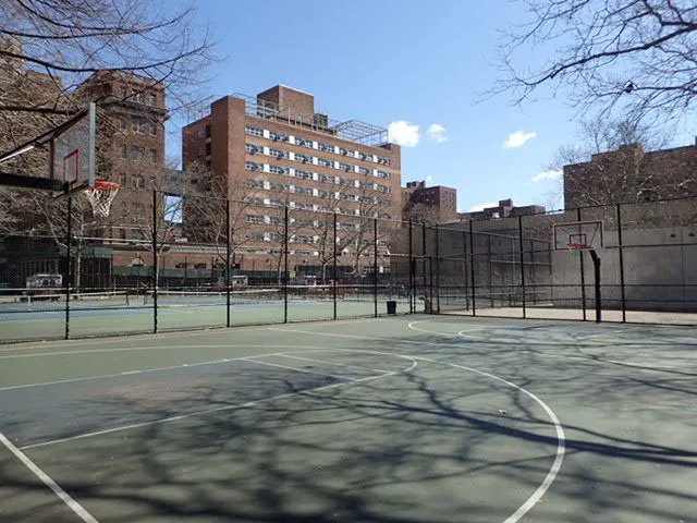 Howard Bennett Playground Picture 10