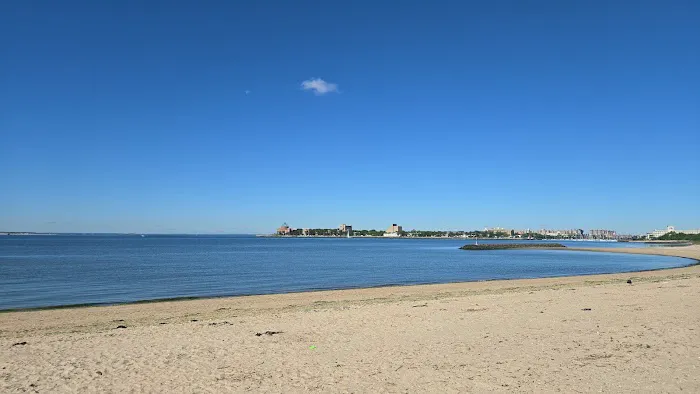 Plumb Beach West Picture 9