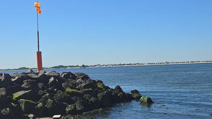 Plumb Beach West Picture 5