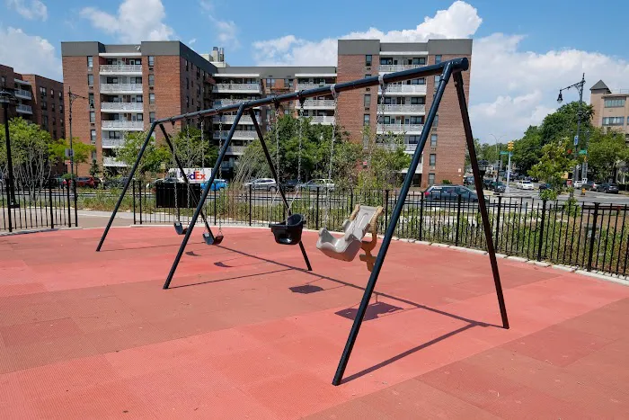 Lew Fidler Park Picture 10