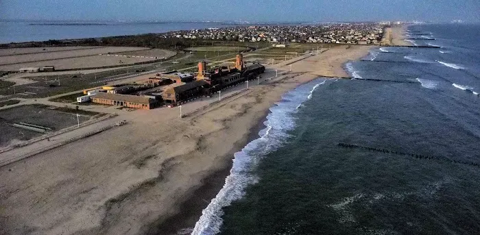 Riis Beach Promenade Picture 9