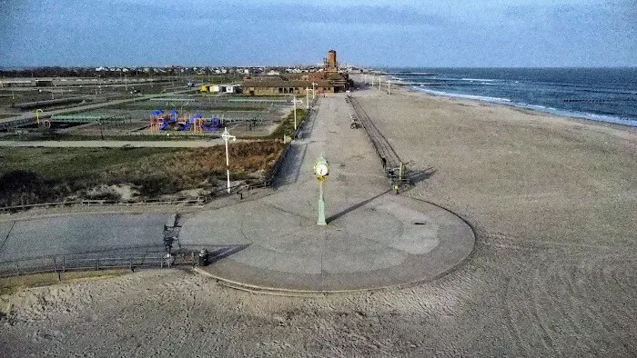 Riis Beach Promenade Picture 3