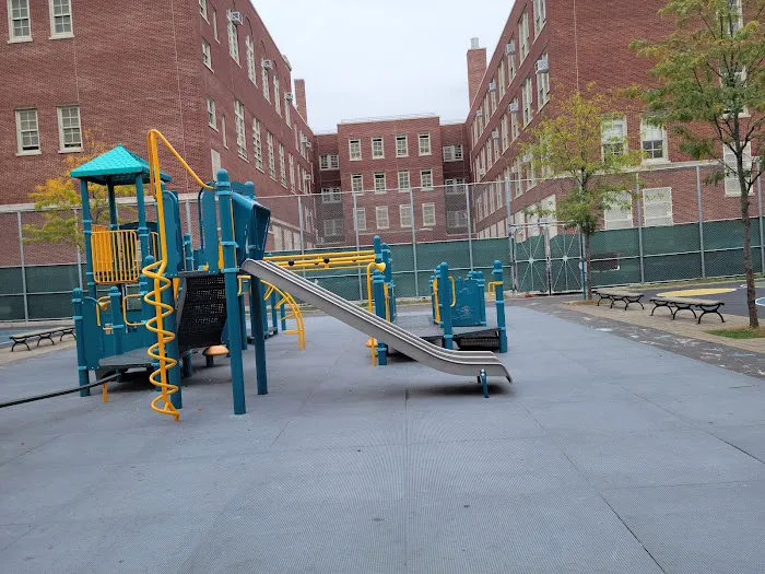 Kennedy King Playground Picture 9