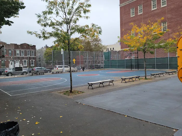 Kennedy King Playground Picture 3